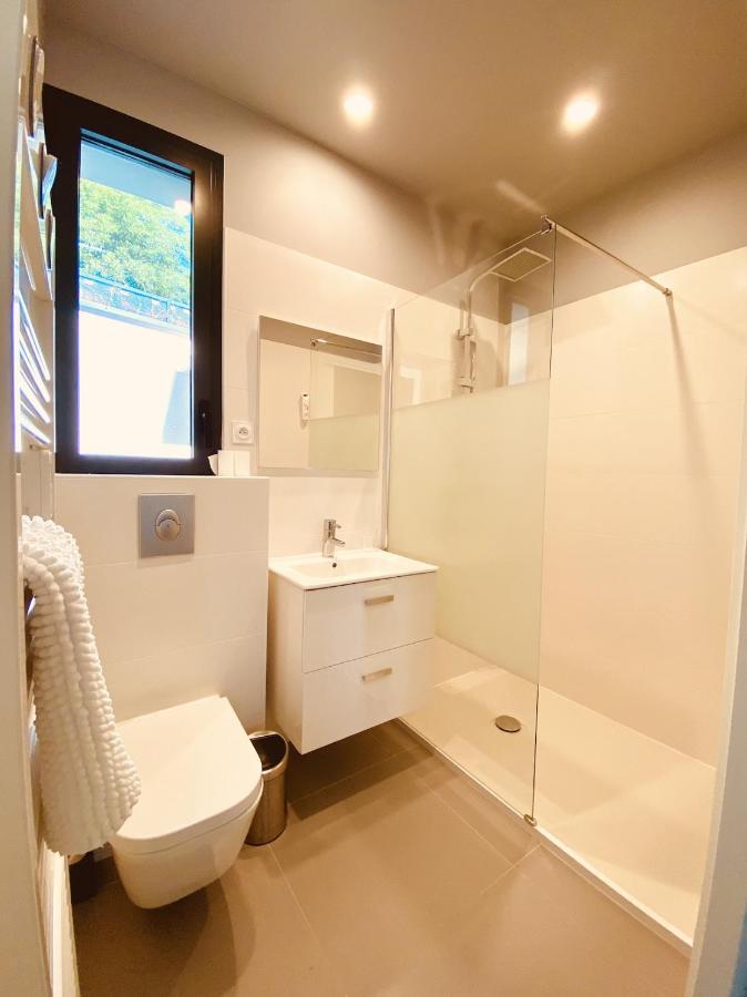 Le Clos Des Bleynoux Saint-Etienne-de-Fontbellon Bagian luar foto